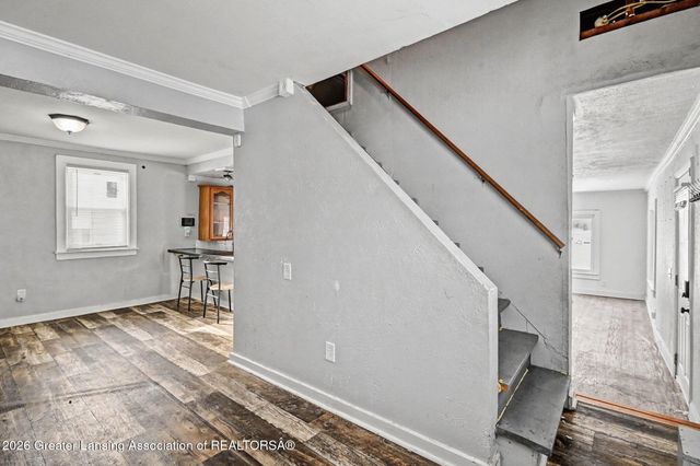 221 W Everettdale Avenue, Lansing, MI 48910