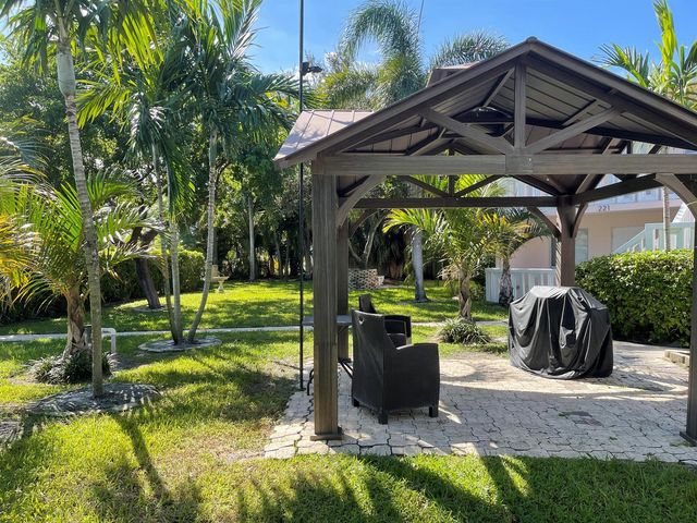 229 SE 1st Avenue 203, Boynton Beach, FL 33435