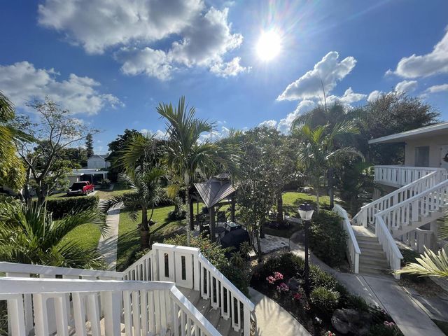 229 SE 1st Avenue 203, Boynton Beach, FL 33435