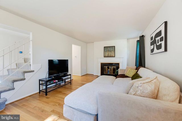 6014 TICONDEROGA CT, Burke, VA 22015