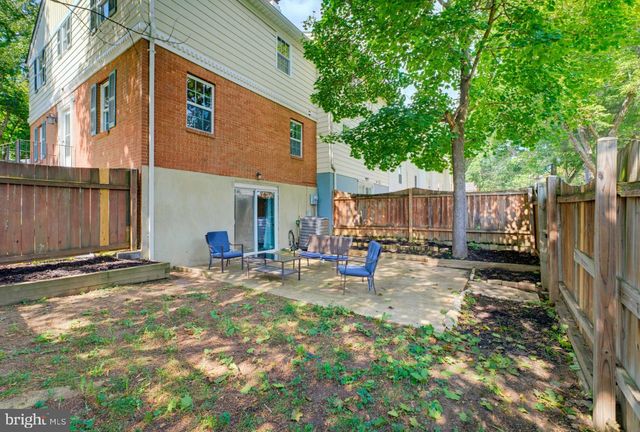 6014 TICONDEROGA CT, Burke, VA 22015