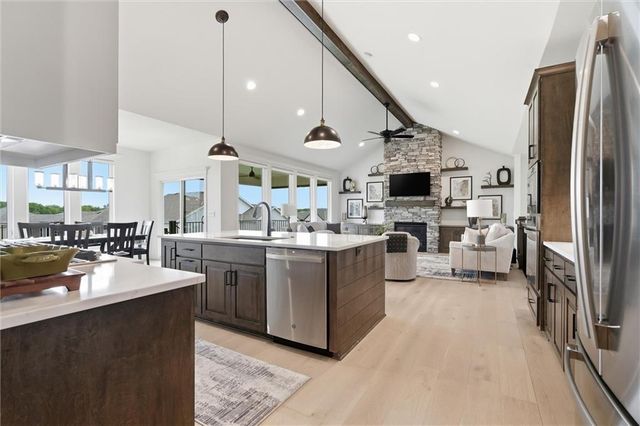 4205 NE Chapel Manor Drive, Lee's Summit, MO 64064