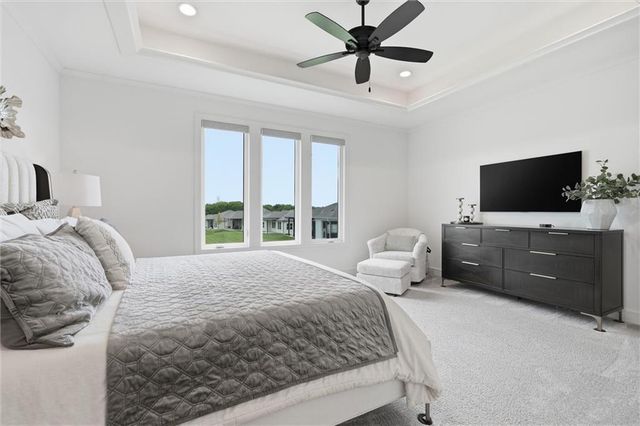 4205 NE Chapel Manor Drive, Lee's Summit, MO 64064