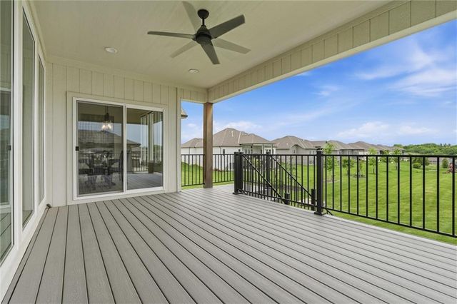 4205 NE Chapel Manor Drive, Lee's Summit, MO 64064
