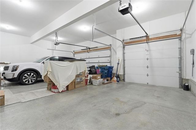 4205 NE Chapel Manor Drive, Lee's Summit, MO 64064