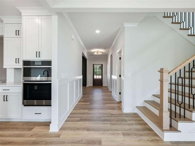 4260 Hosch Reserve Drive, Buford, GA 30519