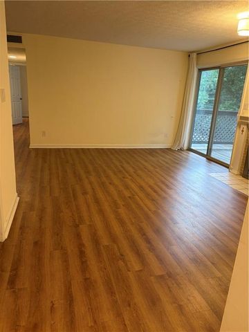 1305 Weatherstone Way NE, Atlanta, GA 30324