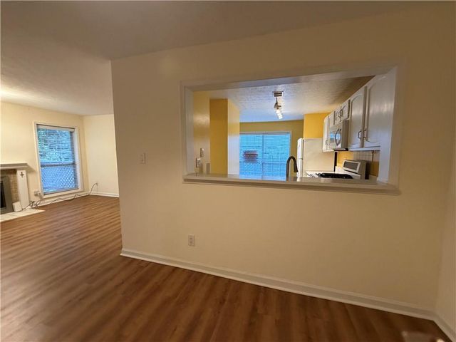 1305 Weatherstone Way NE, Atlanta, GA 30324