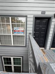 1305 Weatherstone Way NE, Atlanta, GA 30324