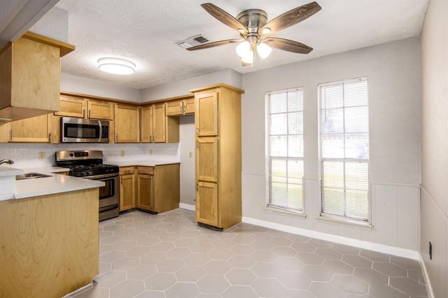 4305 Fairway Street, Pasadena, TX 77505