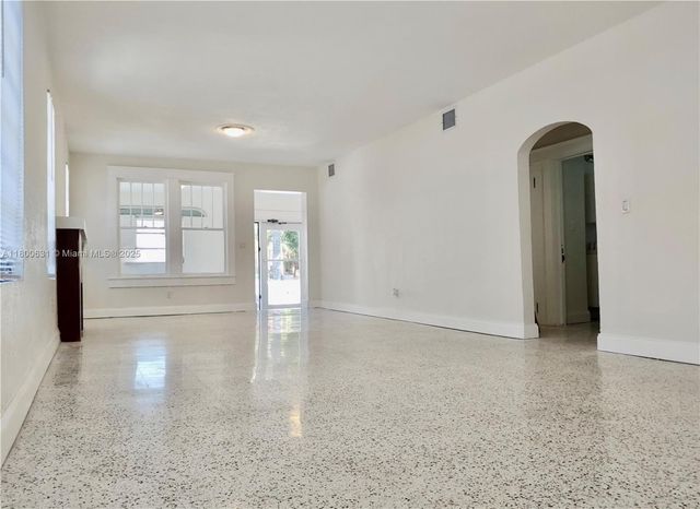 1436 SW 3rd St, Miami, FL 33135