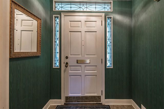 2215 SOUTH SHORE Drive, Erie, PA 16505