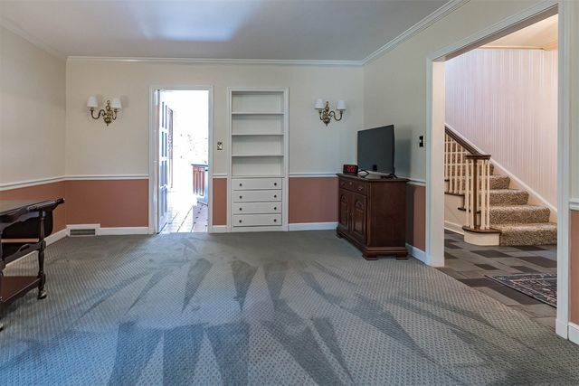 2215 SOUTH SHORE Drive, Erie, PA 16505