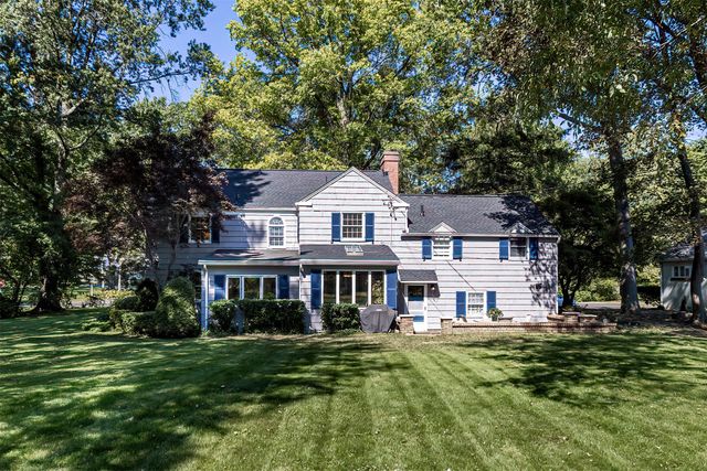 2215 SOUTH SHORE Drive, Erie, PA 16505