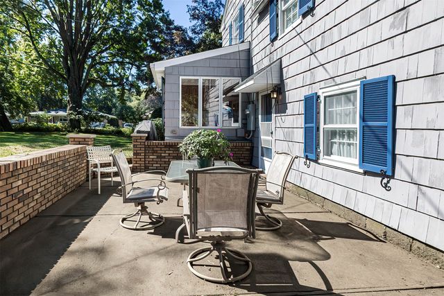 2215 SOUTH SHORE Drive, Erie, PA 16505