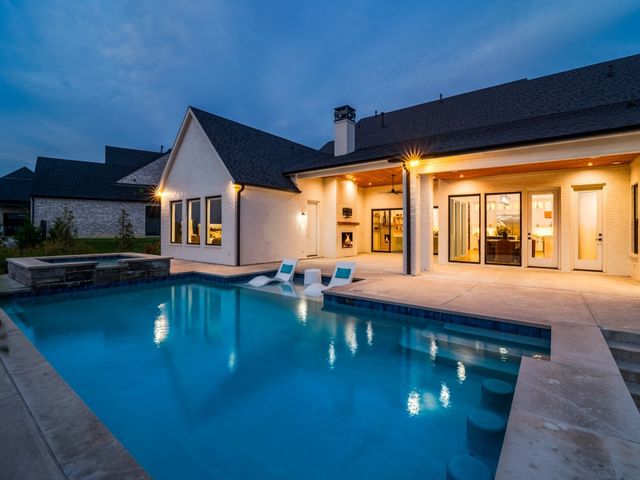 138 Stafford Drive, Heath, TX 75032