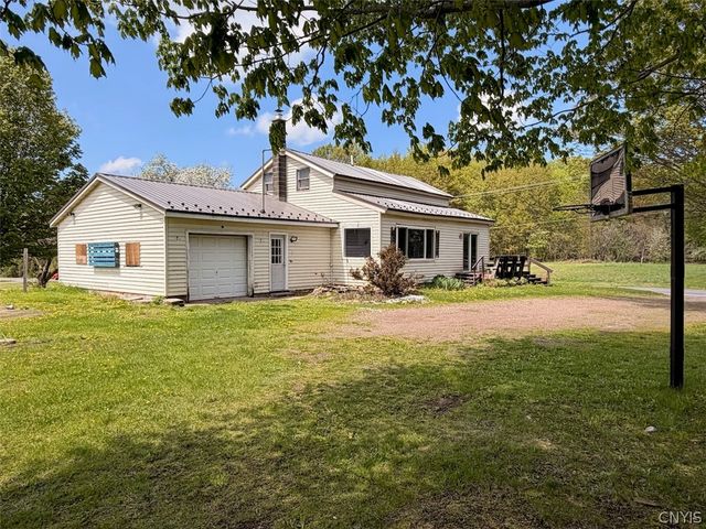 671 County Route 3, Granby, NY 13069