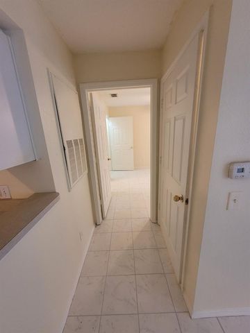 36321 STONEWOOD LANE 103, Zephyrhills, FL 33541
