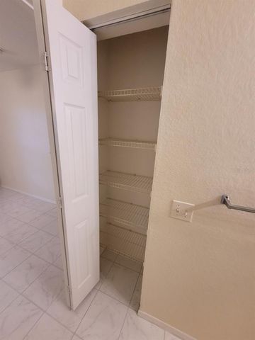 36321 STONEWOOD LANE 103, Zephyrhills, FL 33541