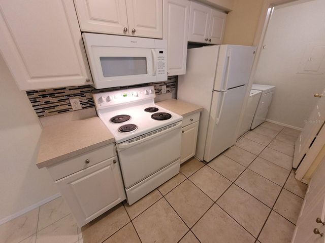 36321 STONEWOOD LANE 103, Zephyrhills, FL 33541