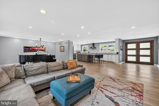 115 SWANHILL CT, Baltimore, MD 21208