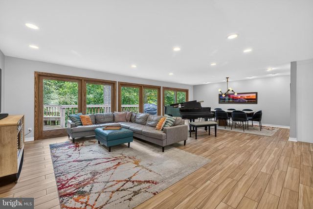 115 SWANHILL CT, Baltimore, MD 21208
