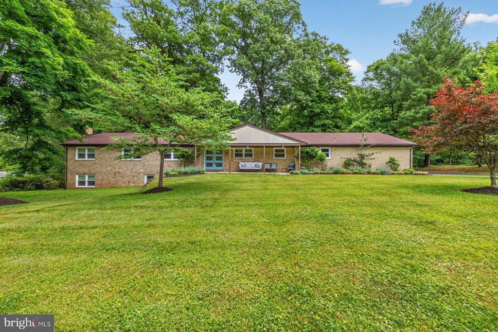 115 SWANHILL CT, Baltimore, MD 21208