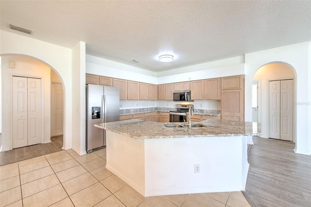 13022 CARLINGTON LANE, Riverview, FL 33579