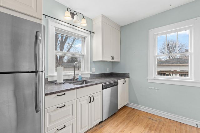 1131 Minnehaha Avenue W, Saint Paul, MN 55104