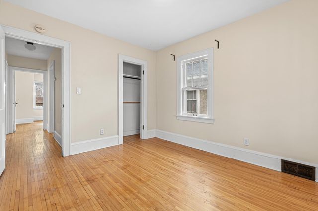 1131 Minnehaha Avenue W, Saint Paul, MN 55104