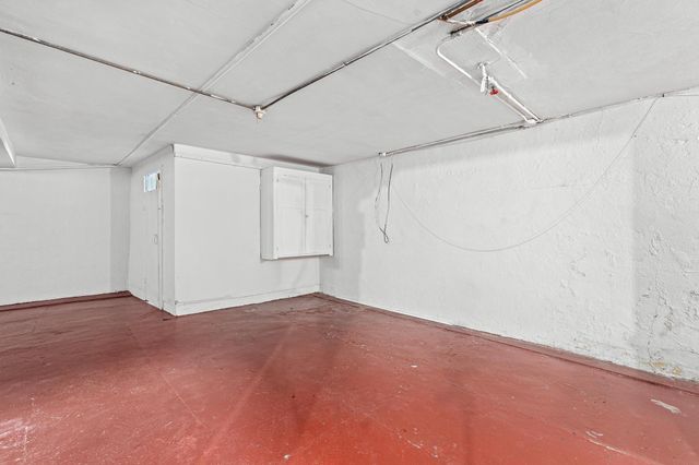 1131 Minnehaha Avenue W, Saint Paul, MN 55104