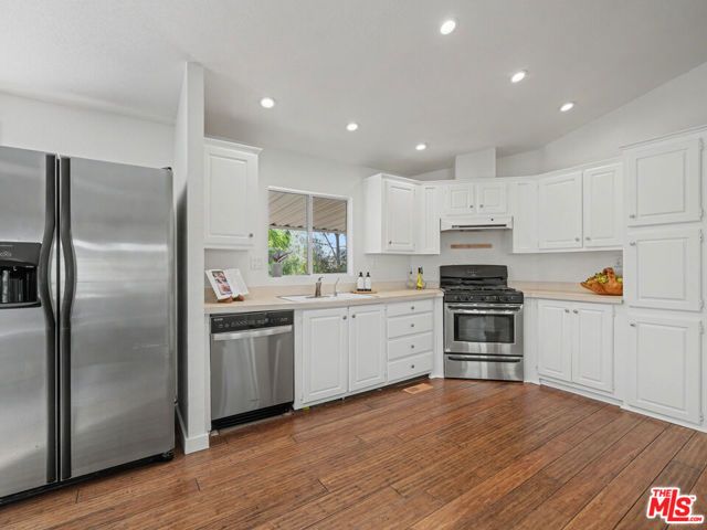 1161 Comanche, Topanga (los Angeles), CA 90290