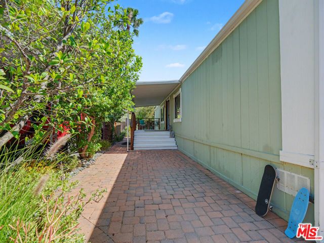 1161 Comanche, Topanga (los Angeles), CA 90290