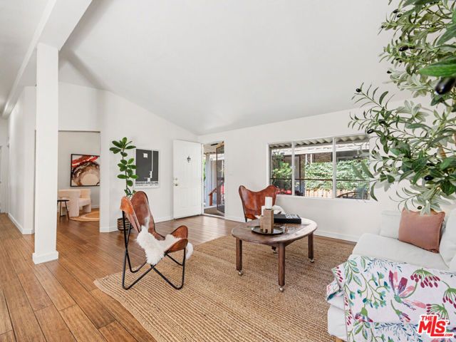 1161 Comanche, Topanga (los Angeles), CA 90290