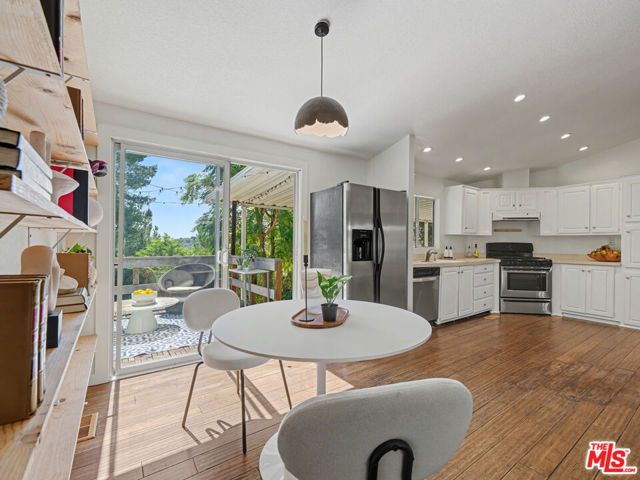 1161 Comanche, Topanga (los Angeles), CA 90290