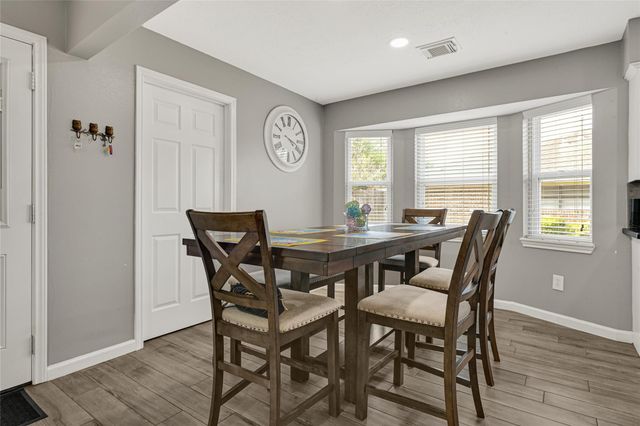 818 James Street, Deer Park, TX 77536