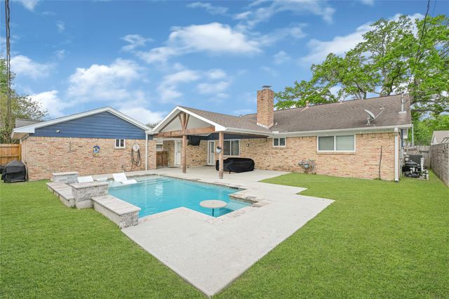 818 James Street, Deer Park, TX 77536