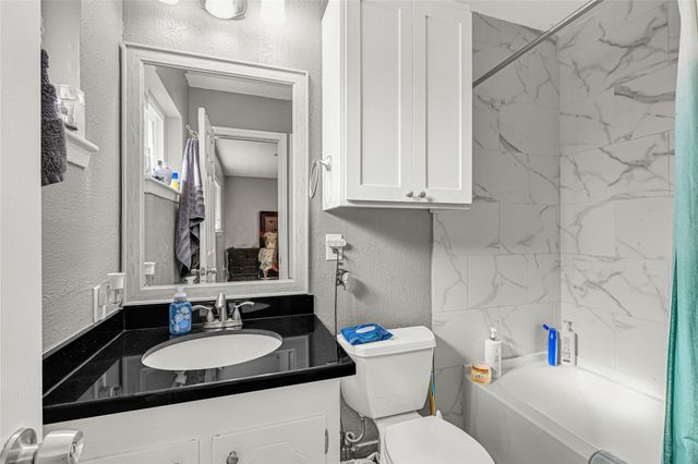 818 James Street, Deer Park, TX 77536