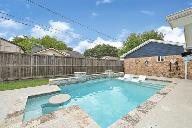 818 James Street, Deer Park, TX 77536