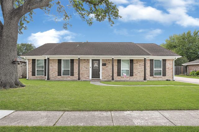 818 James Street, Deer Park, TX 77536