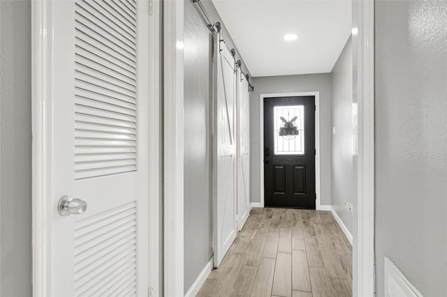 818 James Street, Deer Park, TX 77536