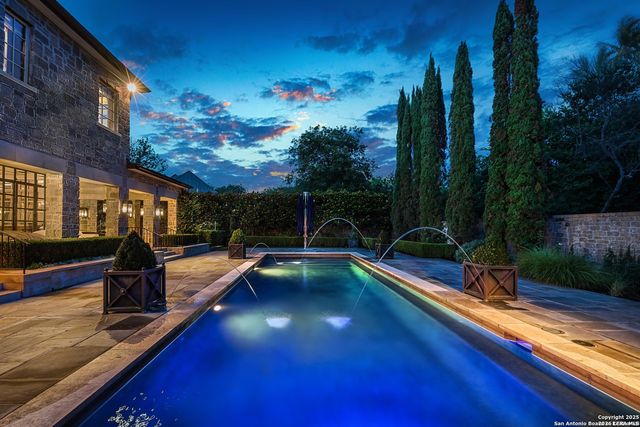 20 Thornhurst, San Antonio, TX 78218