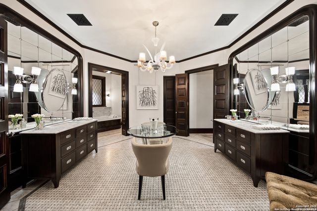 20 Thornhurst, San Antonio, TX 78218