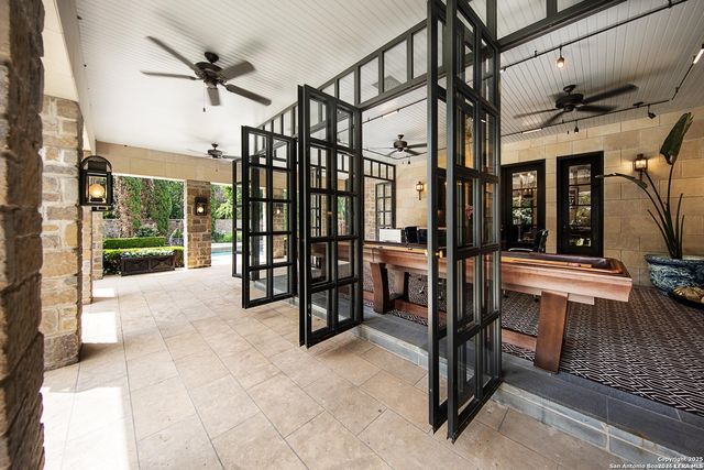 20 Thornhurst, San Antonio, TX 78218