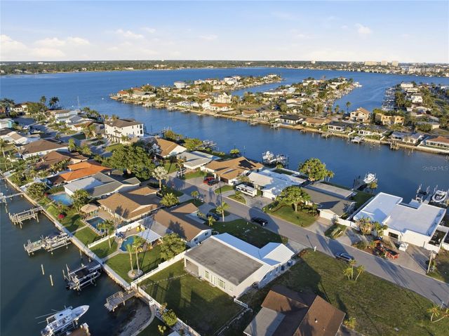 710 116TH AVENUE, Treasure Island, FL 33706
