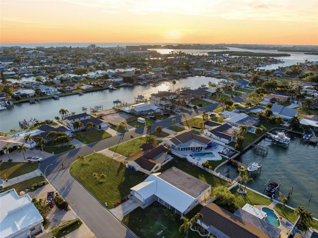 710 116TH AVENUE, Treasure Island, FL 33706