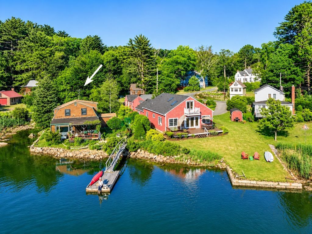 79 Dennison Street, Gloucester, MA 01930