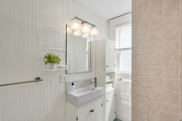 16 Sanford Street 16, Melrose, MA 02176