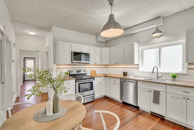 16 Sanford Street 16, Melrose, MA 02176