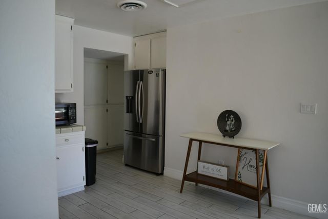 3629 Eisenhower Ave, Bakersfield, CA 93309